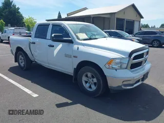 2013 Ram 1500 Express z VIN 1C6RR7KT2DS563274, wystawiony jako IAAI lot #42202801 z przebiegiem 115 000 mil mil oraz . Historia ofert i sprzedaży dostępna na DreamBid. Obrazek 1.