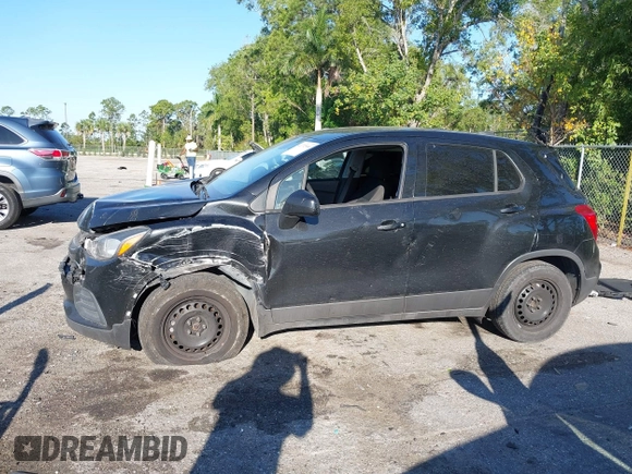 2019 Chevrolet Trax LS with VIN 3GNCJKSB6KL178934, listed as a IAAI auction lot 41772894 with 126,468 mi miles. Bid and sale history available at carsss.com. Image 13.