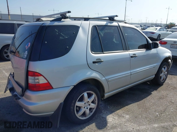 2004 Mercedes-Benz M 350 with VIN 4JGAB57E84A501744, listed as a IAAI auction lot 42271880 with 183,498 mi miles and . Bid and sale history available at DreamBid. Image 4.
