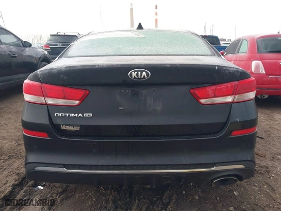 2020 Kia Optima LX with VIN 5XXGT4L33LG384944, listed as a IAAI auction lot 41464556 with 116,412 mi miles. Bid and sale history available at carsss.com. Image 17.