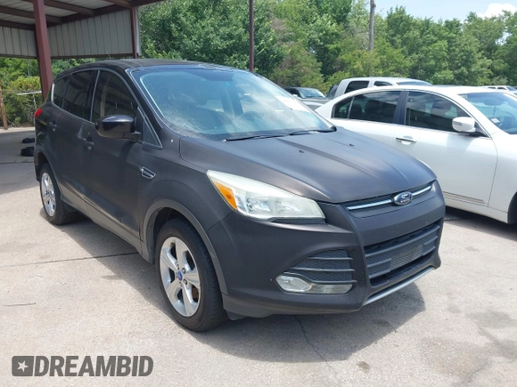 2013 Ford Escape SE z VIN 1FMCU0GX5DUD01376, wystawiony jako IAAI lot #42671948 z przebiegiem 200 724 mil mil oraz . Historia ofert i sprzedaży dostępna na DreamBid. Obrazek 1.