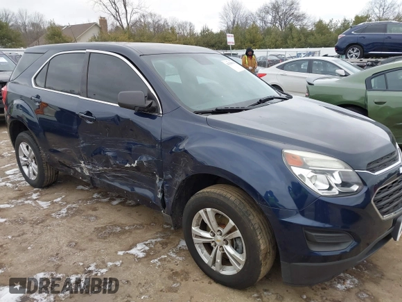 2017 Chevrolet Equinox LS with VIN 2GNALBEK7H1515179, listed as a IAAI auction lot 41258016 with 106,202 mi miles. Bid and sale history available at carsss.com. Image 6.