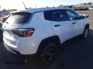 2022 Jeep Compass Sport with VIN 3C4NJDAB6NT205553, listed as a Copart auction lot 55326234 with 44,638 mi miles and Salvage title. Bid and sale history available at DreamBid. Image 3.