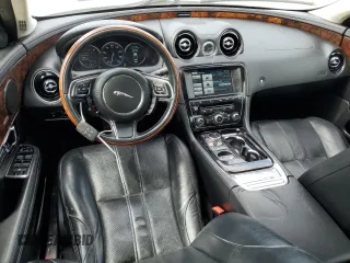 2015 Jaguar XJ with VIN SAJWA1CZ9F8V82974, listed as a Copart auction lot 59364344 with 64,012 mi miles and Salvage Title. Bid and sale history available at carsss.com. Image 8.