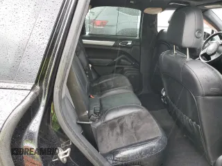 2013 Porsche Cayenne GTS с VIN WP1AD2A23DLA75220, выставлен на аукционе Copart как лот 55745765 с пробегом Не указан миль и Списание • Salvage title. История ставок и продаж доступна на DreamBid. Изображение 10.