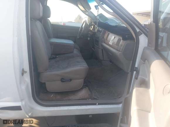 2003 Dodge Ram 1500 ST with VIN 1D7HA16K33J596014, listed as a IAAI auction lot 41862401 with 299,715 mi miles. Bid and sale history available at carsss.com. Image 5.