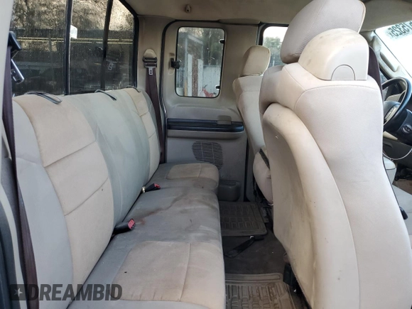 2005 Ford Super Duty F-250 XL with VIN 1FTSX205X5EA72216, listed as a Copart auction lot 44575325 with 217,271 mi miles and Salvage Title. Bid and sale history available at carsss.com. Image 10.