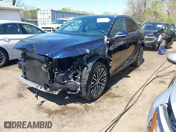 2024 Lexus RX 350h with VIN 2T2BBMCAXRC055195, listed as a IAAI auction lot 41953427 with 3,892 mi miles and . Bid and sale history available at DreamBid. Image 18.