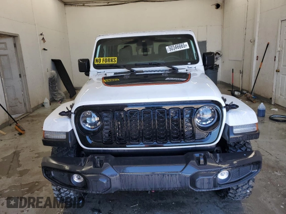 2024 Jeep Gladiator Sport S with VIN 1C6HJTAG8RL129605, listed as a Copart auction lot 50346665 with 41 mi miles and Salvage title. Bid and sale history available at DreamBid. Image 5.