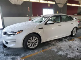 2017 Kia Optima LX z VIN 5XXGT4L31HG147294, wystawiony jako Copart lot #45309975 z przebiegiem 147 408 mil mil oraz Czysty tytuł • Clean title. Historia ofert i sprzedaży dostępna na DreamBid. Obrazek 1.