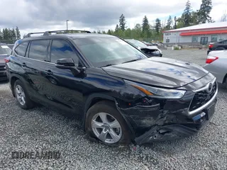 2021 Toyota Highlander L z VIN 5TDBZRBH5MS150596, wystawiony jako IAAI lot #42298544 z przebiegiem 41 038 mil mil oraz . Historia ofert i sprzedaży dostępna na DreamBid. Obrazek 1.