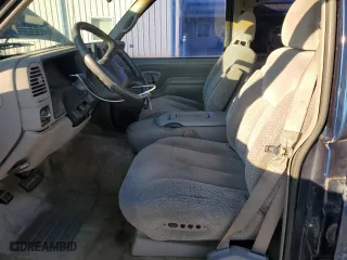 1998 Chevrolet Tahoe with VIN 1GNEC13R8WJ313742, listed as a Copart auction lot 86065574 with 201,120 mi miles and Salvage Title. Bid and sale history available at carsss.com. Image 7.