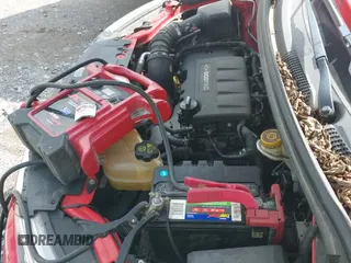 2017 Chevrolet Sonic LT z VIN 1G1JD6SB9H4155251, wystawiony jako IAAI lot #42886406 z przebiegiem 135 499 mil mil oraz . Historia ofert i sprzedaży dostępna na DreamBid. Obrazek 12.