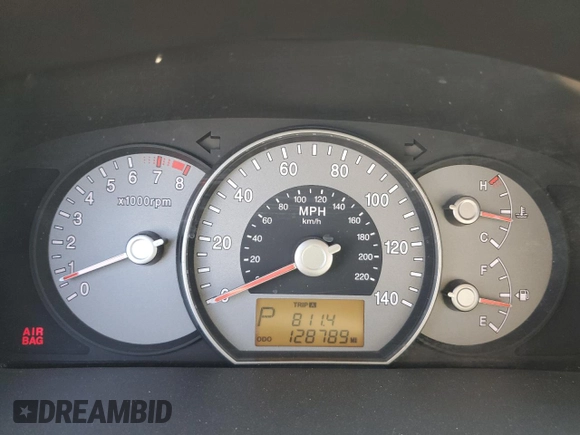 2007 Kia Rondo LX with VIN KNAFG525377063667, listed as a Copart auction lot 72430004 with 128,789 mi miles and Salvage Title. Bid and sale history available at carsss.com. Image 9.