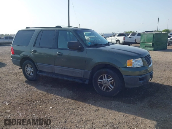 2004 Ford Expedition Special Service with VIN 1FMPU15L94LB62978, listed as a IAAI auction lot 41839156 with 147,700 mi miles. Bid and sale history available at carsss.com. Image 1.