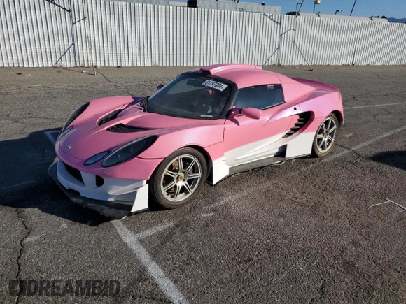 2005 Lotus Elise z VIN SCCPC11195HL31587, wystawiony jako Copart lot #81797304 z przebiegiem 7094 mil mil oraz Tytuł czysty. Historia ofert i sprzedaży dostępna na DreamBid. Obrazek 1.