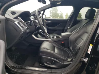 2020 Jaguar I-Pace SE z VIN SADHC2S12L1F79008, wystawiony jako Copart lot #55569504 z przebiegiem 46 948 mil mil oraz Szkoda całkowita • Salvage title. Historia ofert i sprzedaży dostępna na DreamBid. Obrazek 7.
