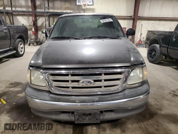 2003 Ford F-150 XL с VIN 2FTRF17223CA11632, выставлен на аукционе Copart как лот 84351334 с пробегом 110 200 миль миль и Списание • Salvage title. История ставок и продаж доступна на DreamBid. Изображение 5.