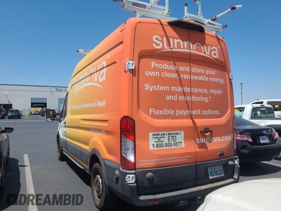 2020 Ford Transit Cargo z VIN 1FTBR1XG3LKB79165, wystawiony jako IAAI lot #42763042 z przebiegiem 140 992 mil mil oraz . Historia ofert i sprzedaży dostępna na DreamBid. Obrazek 5.