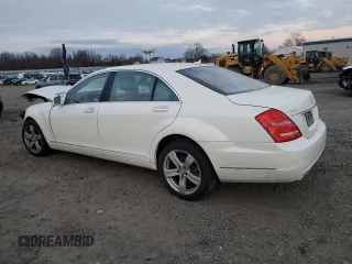 2010 Mercedes-Benz S 550 with VIN WDDNG8GB7AA314978, listed as a Copart auction lot 86700544 with 99,725 mi miles and Salvage Title. Bid and sale history available at DreamBid. Image 2.