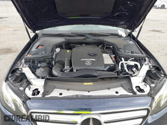 2018 Mercedes-Benz E-Class E 300 with VIN WDDZF4JB9JA446243, listed as a IAAI auction lot 41990687 with 16,961 mi miles. Bid and sale history available at carsss.com. Image 10.