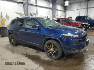 2018 Jeep Cherokee Latitude Plus z VIN 1C4PJMLXXJD547864, wystawiony jako Copart lot #59719005 z przebiegiem 113 160 mil mil oraz Szkoda całkowita • Salvage title. Historia ofert i sprzedaży dostępna na DreamBid. Obrazek 4.