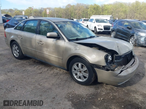 2005 Ford Five Hundred SE z VIN 1FAFP23115G121341, wystawiony jako IAAI lot #42027397 z przebiegiem 110 851 mil mil oraz . Historia ofert i sprzedaży dostępna na DreamBid. Obrazek 1.