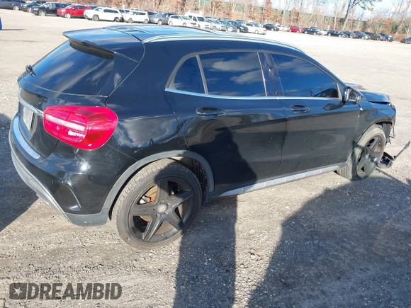 2015 Mercedes-Benz GLA 250 z VIN WDCTG4GBXFJ070528, wystawiony jako IAAI lot #41221799 z przebiegiem 83 443 mil mil oraz . Historia ofert i sprzedaży dostępna na DreamBid. Obrazek 4.