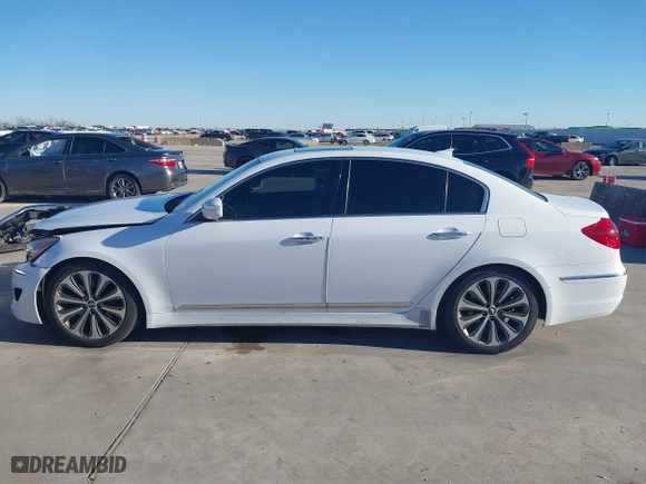 2014 Hyundai Genesis 5.0L R-Spec with VIN KMHGC4DH4EU264721, listed as a IAAI auction lot 41739482 with 120,452 mi miles. Bid and sale history available at carsss.com. Image 14.