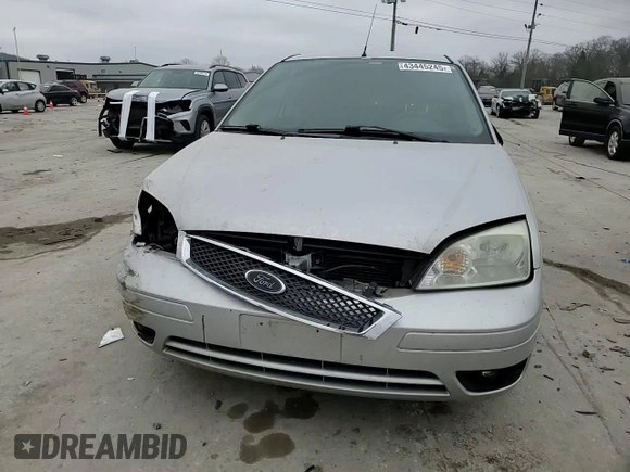 2006 Ford Focus S z VIN 1FAFP31N76W169137, wystawiony jako Copart lot #43445245 z przebiegiem 100 323 mil mil oraz Czysty tytuł • Clean title. Historia ofert i sprzedaży dostępna na DreamBid. Obrazek 10.