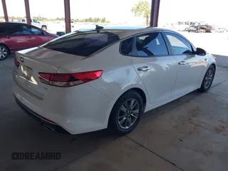 2016 Kia Optima LX Turbo with VIN 5XXGT4L19GG043570, listed as a IAAI auction lot 41837500 with 160,231 mi miles. Bid and sale history available at carsss.com. Image 4.