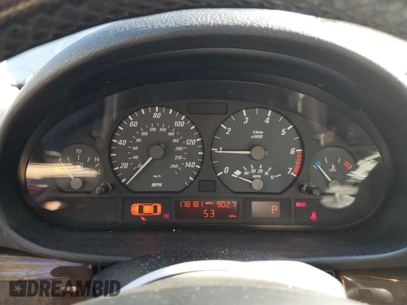 2002 BMW 3 Series 325Ci with VIN WBABN33452PG59471, listed as a Copart auction lot 43534095 with 178,181 mi miles and Salvage title. Bid and sale history available at DreamBid. Image 9.