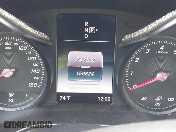 2015 Mercedes-Benz C-Class C 400 with VIN 55SWF6GB6FU010138, listed as a IAAI auction lot 41698016 with 150,824 mi miles. Bid and sale history available at carsss.com. Image 15.