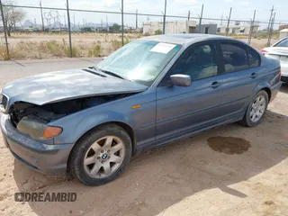 2002 BMW 3 Series 325i z VIN WBAEV33462KL68548, wystawiony jako IAAI lot #42755732 z przebiegiem Nie podano mil oraz . Historia ofert i sprzedaży dostępna na DreamBid. Obrazek 2.