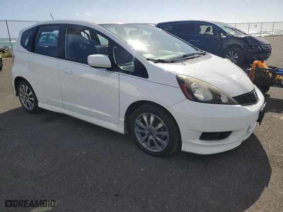 2013 Honda Fit Sport with VIN JHMGE8H57DC027939, listed as a Copart auction lot 47444335 with 119,294 mi miles and Clean Title. Bid and sale history available at carsss.com. Image 4.