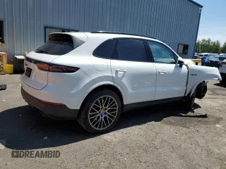 2022 Porsche Cayenne E-Hybrid Hybrid with VIN WP1AE2AY2NDA26913, listed as a Copart auction lot 58056945 with Not provided miles and Salvage title. Bid and sale history available at DreamBid. Image 3.