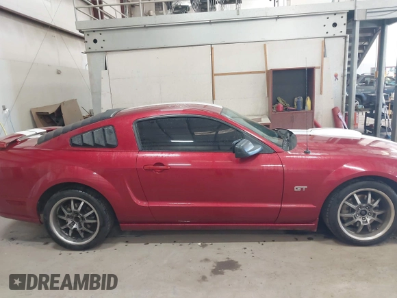 2007 Ford Mustang GT Deluxe with VIN 1ZVHT82H275199493, listed as a IAAI auction lot 41637746 with 98,856 mi miles. Bid and sale history available at carsss.com. Image 12.