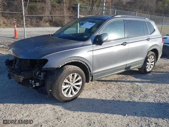 2019 Volkswagen Tiguan S with VIN 3VV0B7AX1KM059932, listed as a IAAI auction lot 41757859 with 76,522 mi miles. Bid and sale history available at carsss.com. Image 2.