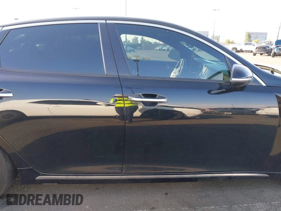 2016 Kia Optima SXL Turbo with VIN 5XXGV4L20GG042682, listed as a IAAI auction lot 41456456 with 117,542 mi miles. Bid and sale history available at carsss.com. Image 12.