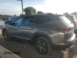 2022 Volkswagen Atlas SE with VIN 1V2DP2CA4NC533230, listed as a Copart auction lot 73013684 with 46,484 mi miles and Clean title. Bid and sale history available at DreamBid. Image 2.