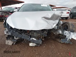 2019 Honda Clarity with VIN JHMZC5F17KC000007, listed as a IAAI auction lot 41722099 with Not Provided miles. Bid and sale history available at carsss.com. Image 6.