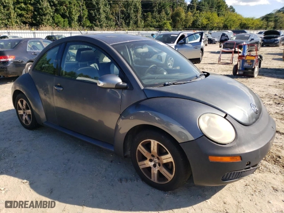 2006 Volkswagen New Beetle Coupe S with VIN 3VWRW31C76M406232, listed as a Copart auction lot 75100914 with 143,978 mi miles and Salvage Title. Bid and sale history available at carsss.com. Image 4.