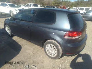 2013 Volkswagen Golf w/Conv & Sunroof с VIN WVWBB7AJ3DW005005, выставлен на аукционе IAAI как лот 41215029 с пробегом 132 922 миль миль и . История ставок и продаж доступна на DreamBid. Изображение 3.