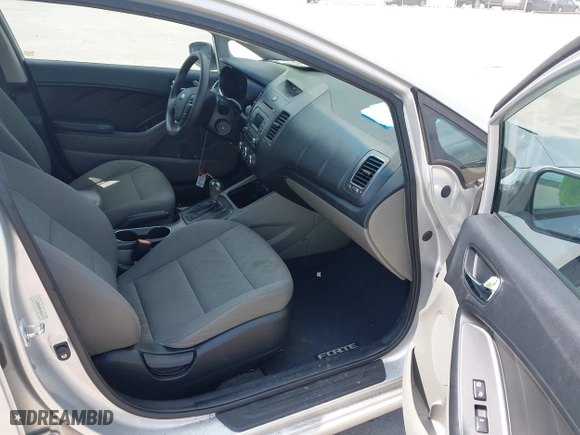 2014 Kia Forte LX with VIN KNAFK4A69E5248253, listed as a IAAI auction lot 42049489 with 154,541 mi miles. Bid and sale history available at carsss.com. Image 5.