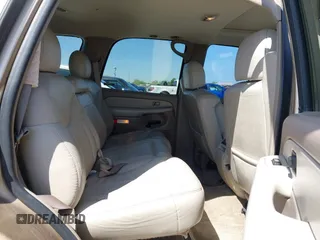 2001 GMC Yukon SLT with VIN 1GKEC13T71J113257, listed as a IAAI auction lot 41975910 with 195,509 mi miles. Bid and sale history available at carsss.com. Image 8.