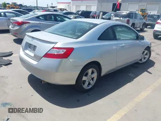2008 Honda Civic EX-L z VIN 2HGFG12908H505214, wystawiony jako IAAI lot #42229144 z przebiegiem 172 749 mil mil oraz . Historia ofert i sprzedaży dostępna na DreamBid. Obrazek 4.
