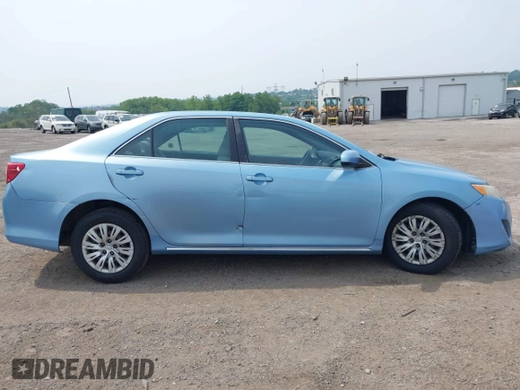 2012 Toyota Camry L z VIN 4T1BF1FKXCU549431, wystawiony jako IAAI lot #42514493 z przebiegiem Nie podano mil oraz . Historia ofert i sprzedaży dostępna na DreamBid. Obrazek 12.
