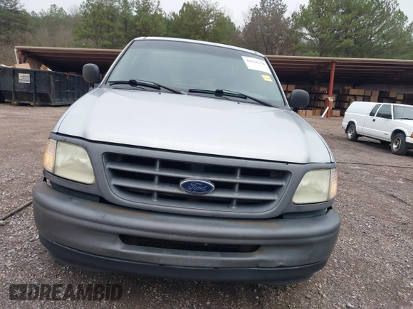 2002 Ford F-150 XL with VIN 1FTRF17292NB25345, listed as a IAAI auction lot 41616370 with 1 mi miles. Bid and sale history available at carsss.com. Image 6.