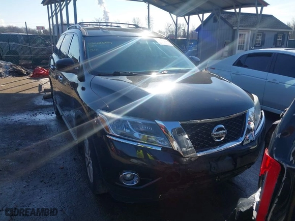 2015 Nissan Pathfinder Platinum with VIN 5N1AR2MM5FC685912, listed as a IAAI auction lot 41444004 with 84,642 mi miles. Bid and sale history available at carsss.com. Image 12.
