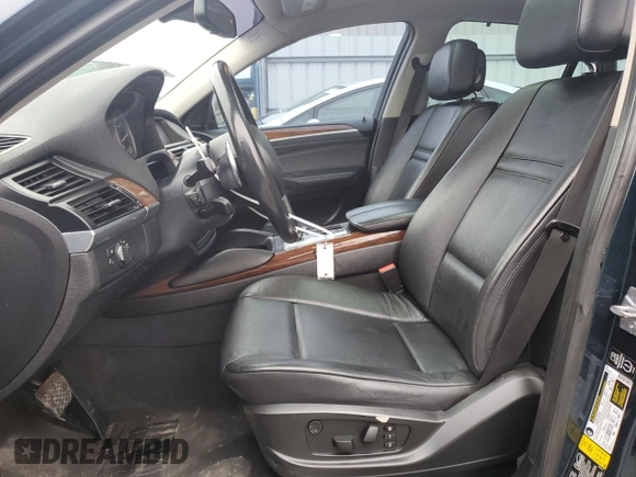 2014 BMW X6 xDrive35i with VIN 5UXFG2C57E0C43953, listed as a Copart auction lot 44595885 with 121,208 mi miles and Clean Title. Bid and sale history available at carsss.com. Image 7.